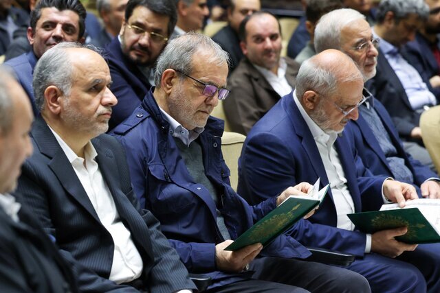 حضور رئیس‌جمهور در مراسم ختم خانواده سقاب اصفهانی