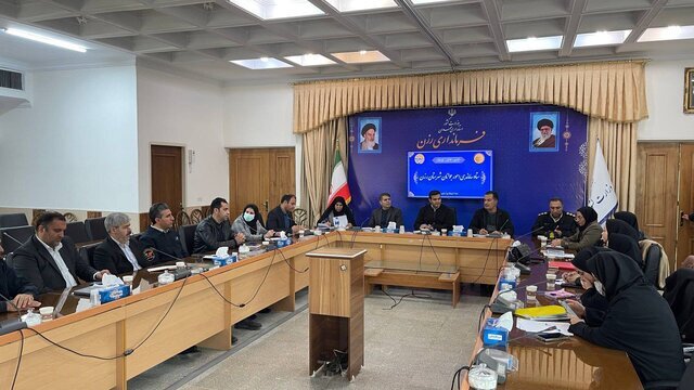 انتقاد فرماندار رزن از کوتاهی بانکها در پرداخت تسهیلات ازدواج و فرزندآوری