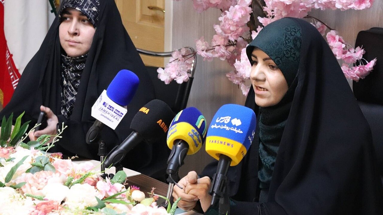 ایجاد شبکه بزرگ «ایرانبانوها» / مادران و همسران شهدای جنگ ۱۲روزه تقدیر میشوند