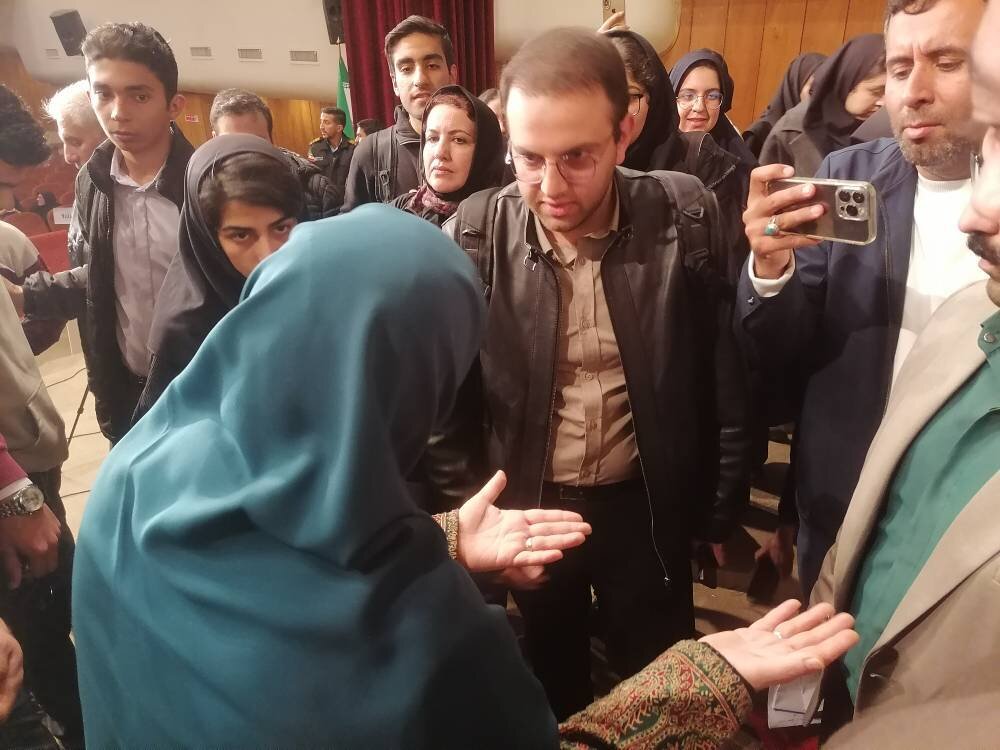 آنچه در دیدار خانم سخنگو با دانشجویان کرمان گذشت