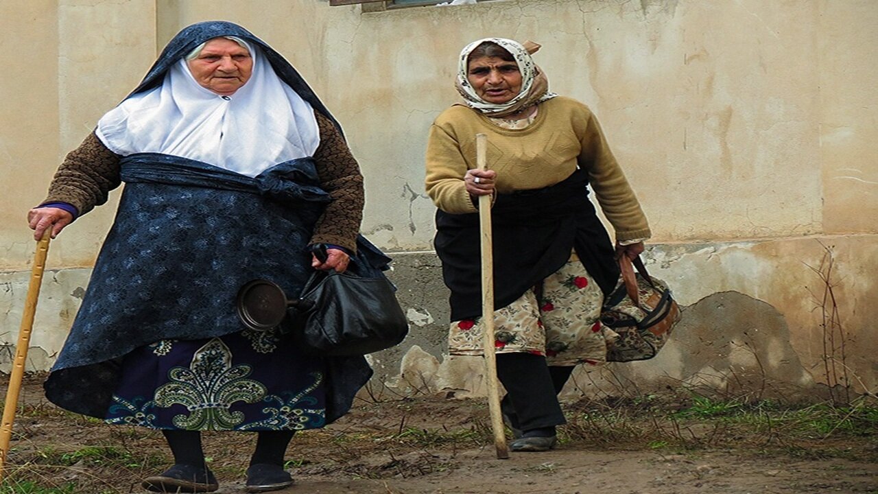کاهش سن بازنشستگی بیمه درخواست زنان روستایی شد