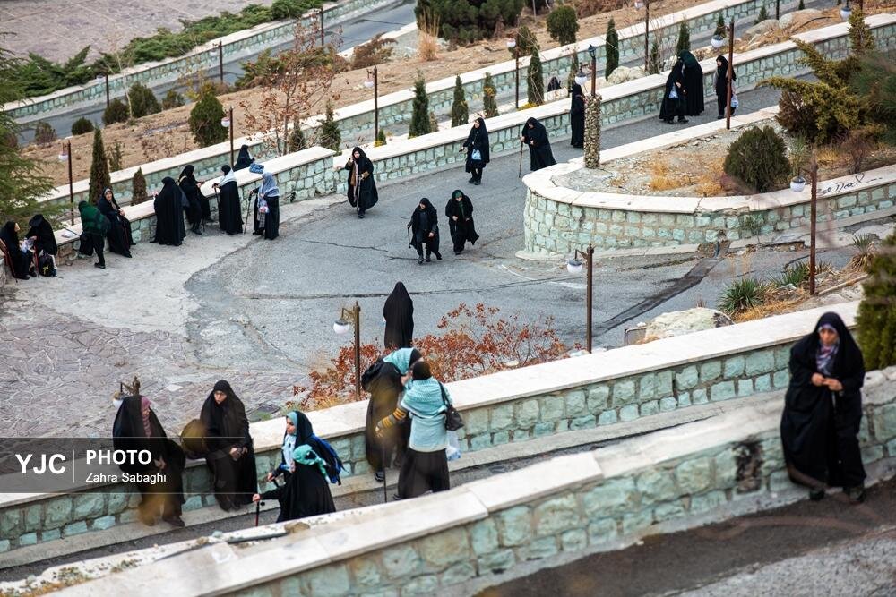 کوهپیمایی ۱۱۰ تیم بانوان به مناسبت روز زن