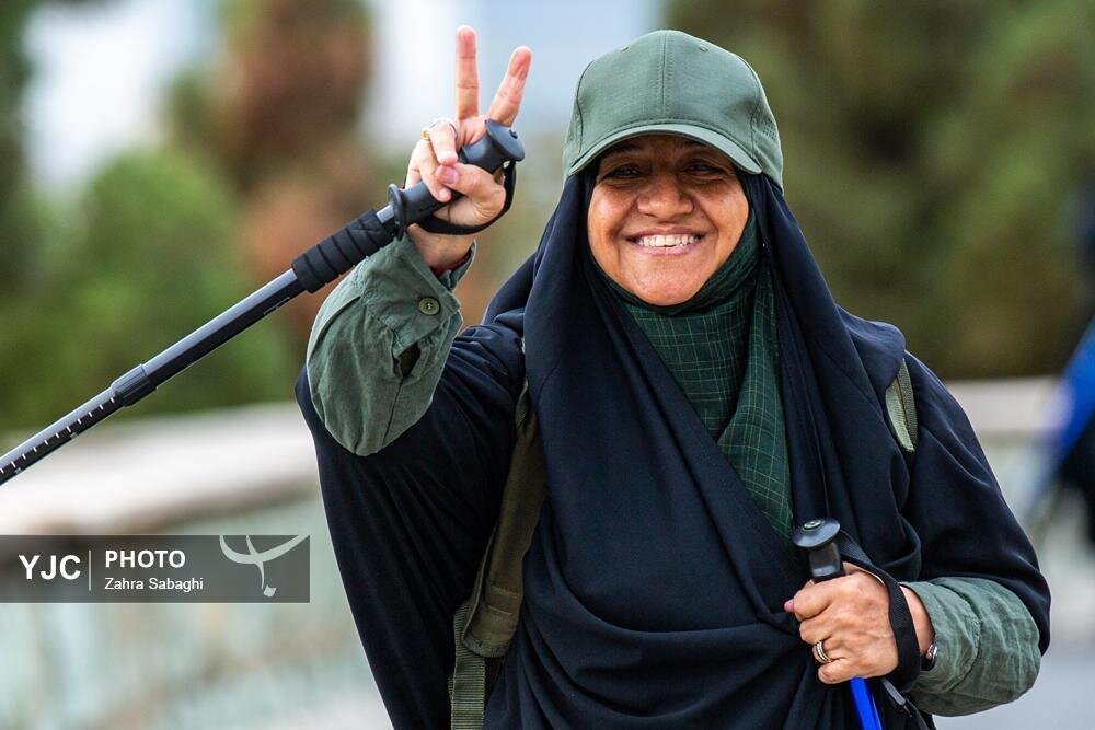 کوهپیمایی ۱۱۰ تیم بانوان به مناسبت روز زن