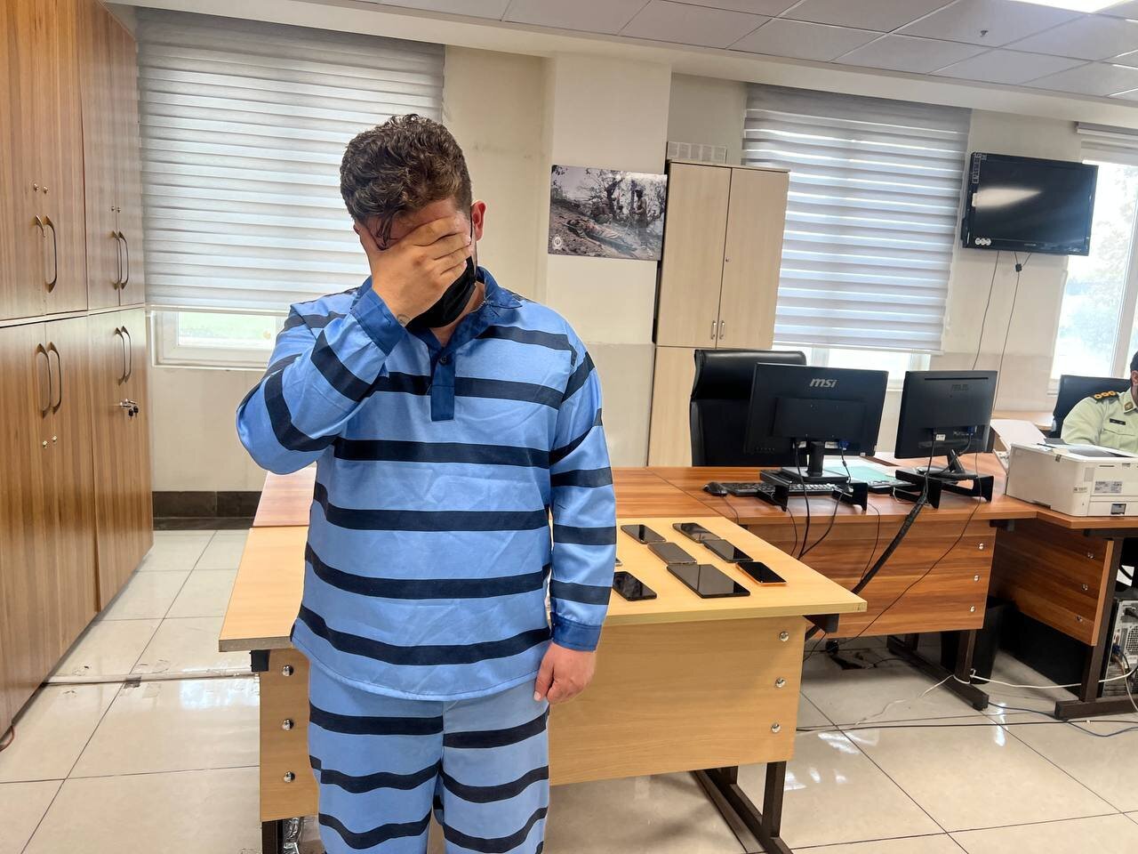 کلاهبرداری سریالی زندانی فراری | گفت و گو با کلاهبرداری که خودش را دانشمند می داند