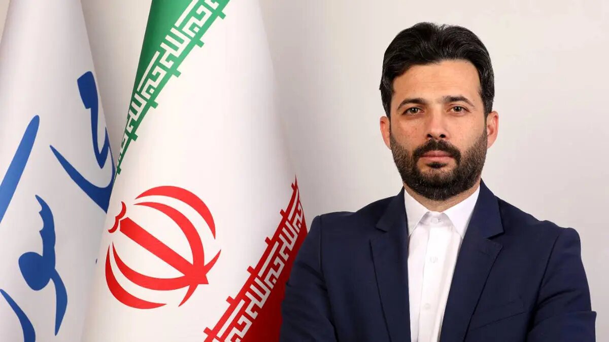 ریشه فروپاشی اقتصادی نرخ بهره بالاست/ راه نجات اقتصاد «بهره صفر» و قطع دست دلالهاست