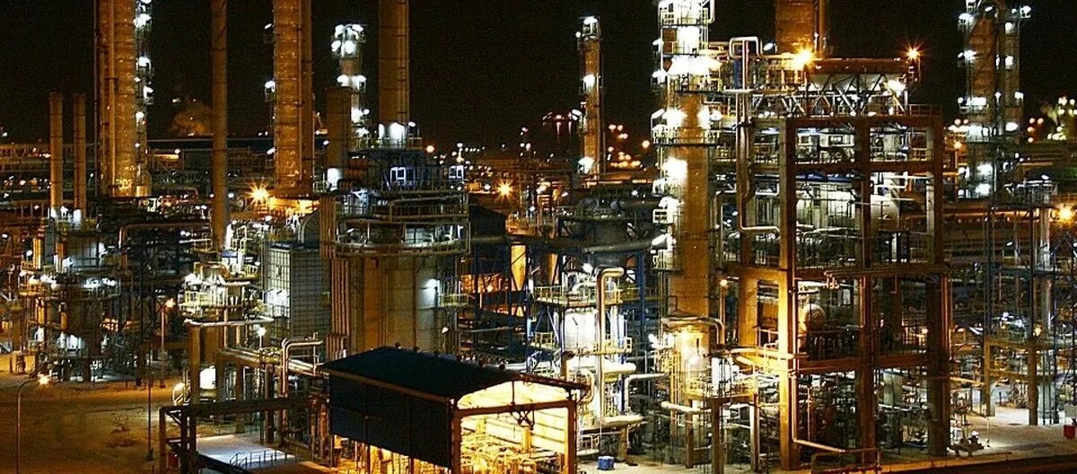 پتروشیمی ۱۰ درصد گاز کشور را مصرف میکند/۶۵ درصد درآمد هدفمندی از پتروشیمی است