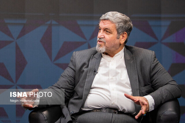 کواکبیان: هیچ کسی نمیتواند بگوید که دولت چهاردهم «اصلاح طلب» است