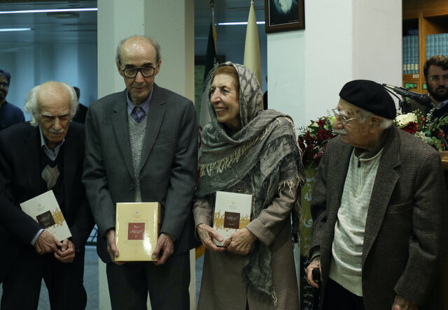 ۹۸سالگی دانشمندی که خشک نیست!