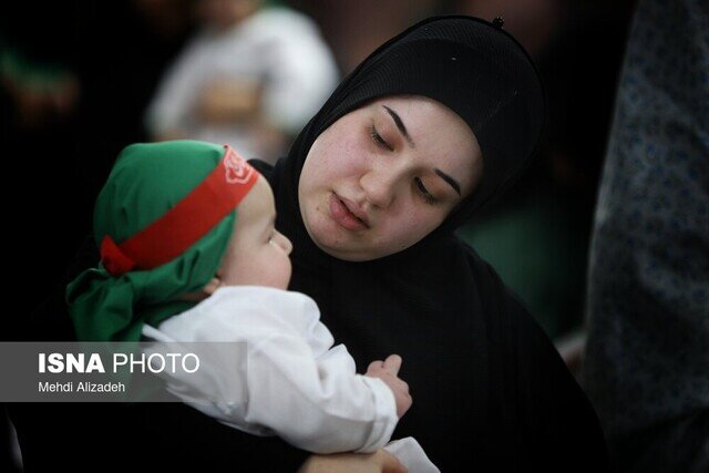 «دنیای صمیمی» مادر و کودک در ترکیبی از نمایش و گفتوگو