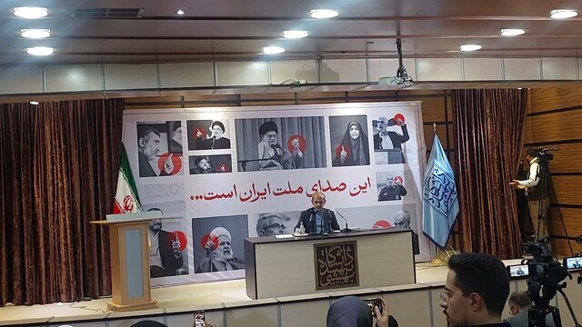 از ما انتقاد کنید، فریادهای شما غنیمت است!