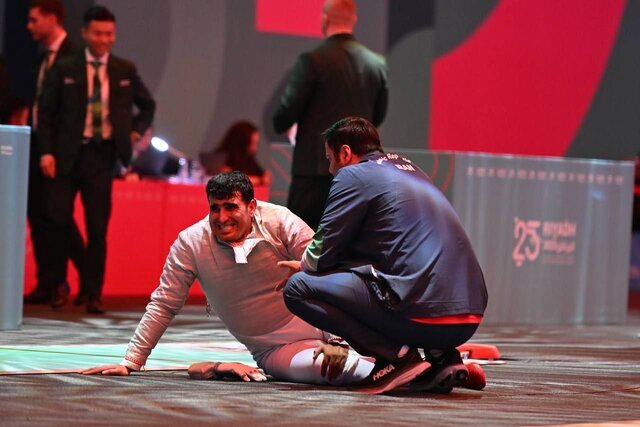 هنوز از اتفاقات عربستان ناراحتم/ فتوحی توبیخ شد