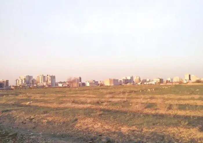 پایان بلاتکلیفی ۳۰ ساله اراضی زعفرانیه اراک / نقشه معابر و کاربریهای عمومی اراضی زعفرانیه اراک ابلاغ شد