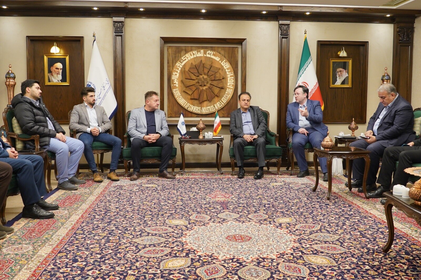 البرز میزبان هیئت مجارستانی/ دروازه تبادلات اقتصادی با اروپا با محوریت صنعت و دارو