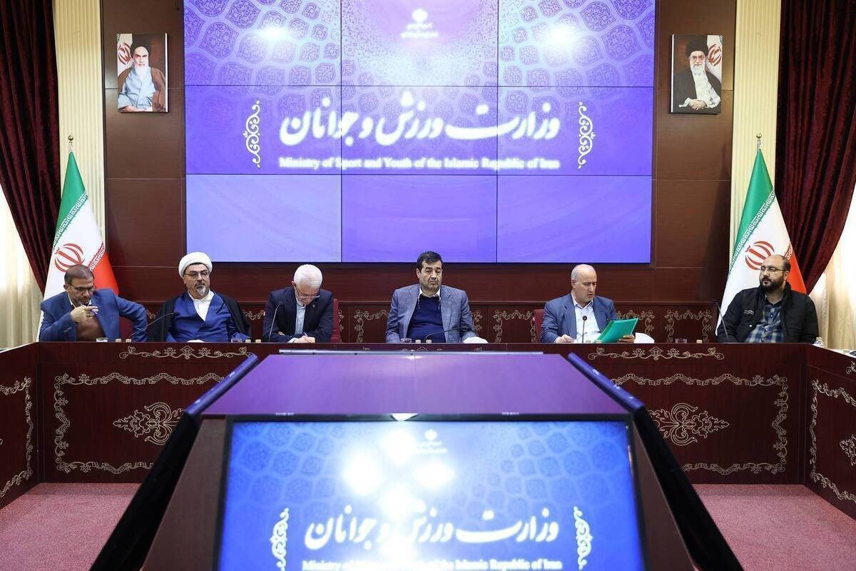 برگزاری نخستین جلسه ستاد حضور تیم ملی فوتبال در جامجهانی با حضور وزیر ورزش