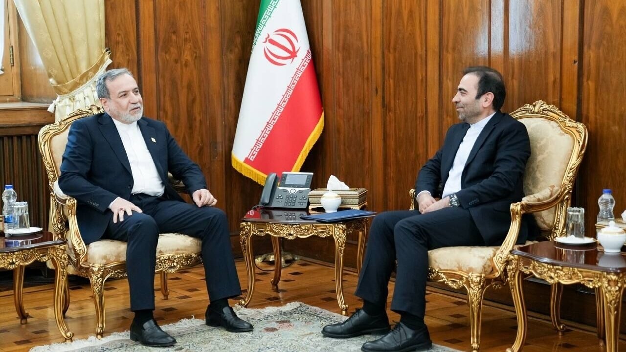 عراقچی در دیدار سفیر جدید ایران در ارمنستان، روابط دو ملت را تمدنی-تاریخی توصیف کرد