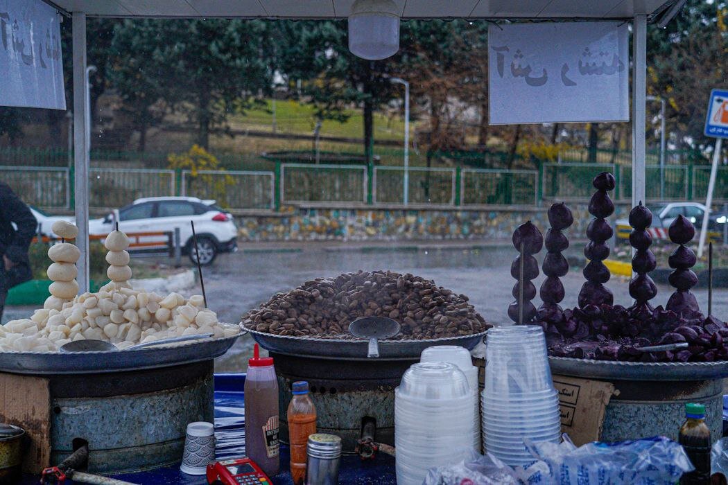 عکس/ خرم‌آبادی‌ها خُرَم از بارش باران