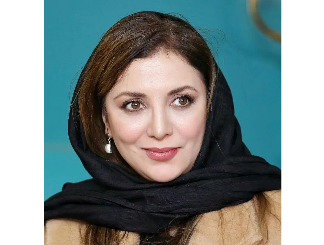 ماجرای خفت گیری خانم بازیگر و یادداشتی که به دادند! | ببینید