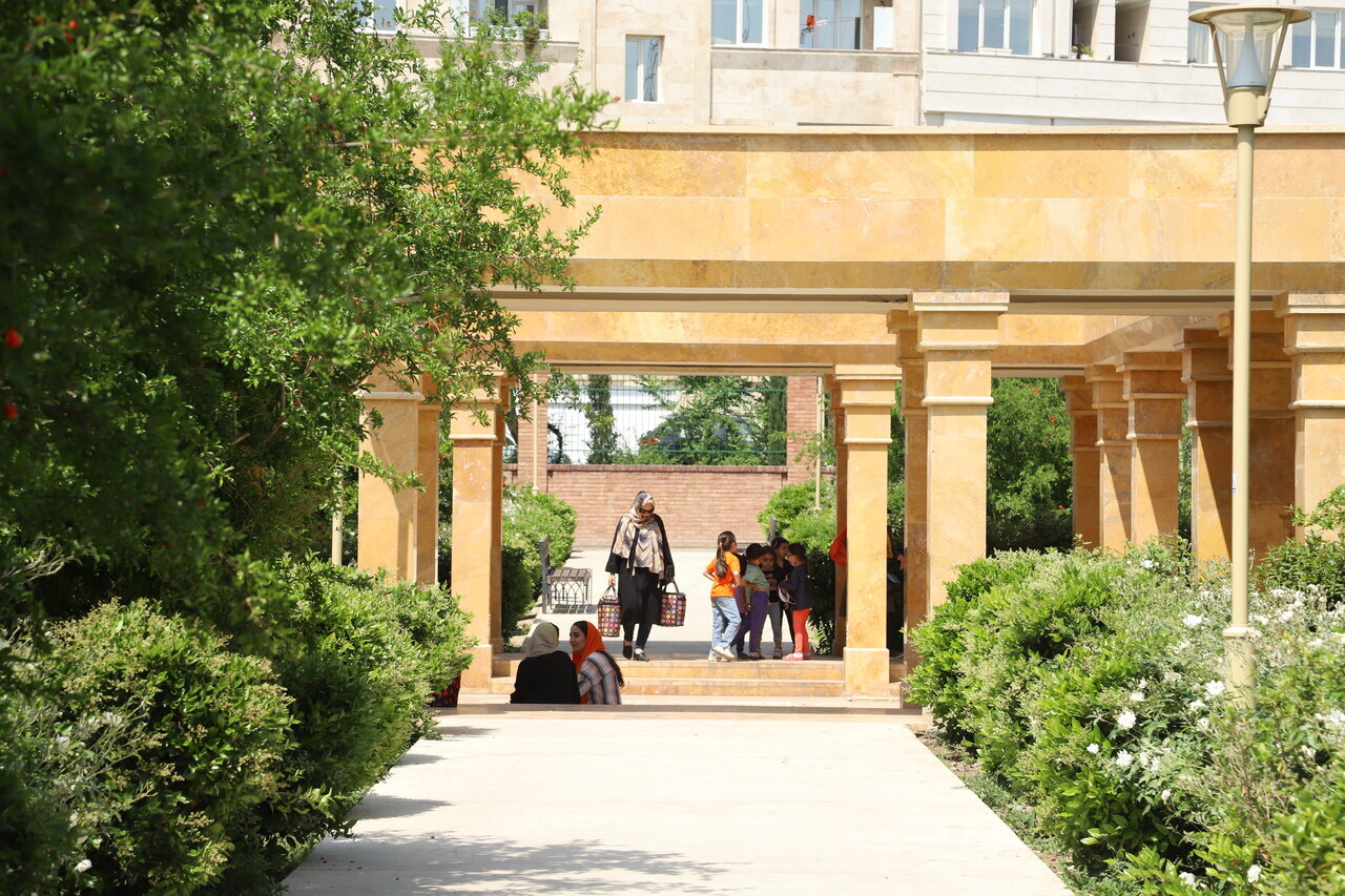 رد پای مهر بر پیشانی شهر