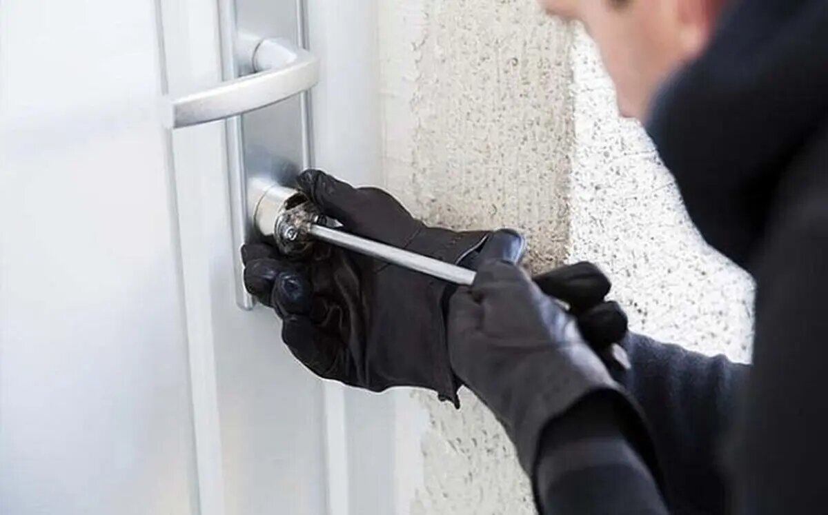 بازداشت سه عضو باند سرقت ۱۵ میلیاردی منزل در شمال تهران