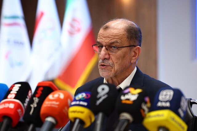 خسروی وفا: ثریا آقایی ۶ سال عضو IOC است/ باخ حامی ایران بود