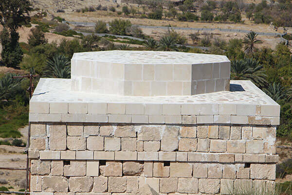 خراب‌کاری در آرامگاهِ جاماسب! + عکس