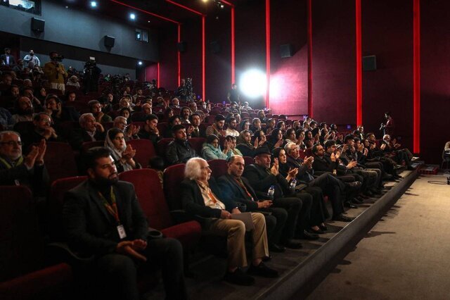 دوربینها علیه فراموشی / سینماحقیقت ۱۹ کلید خورد