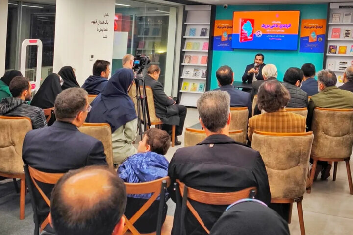 کمتوجهی به سفرنامه در ایران/سفرنامه نسبتی با ادبیات دارد