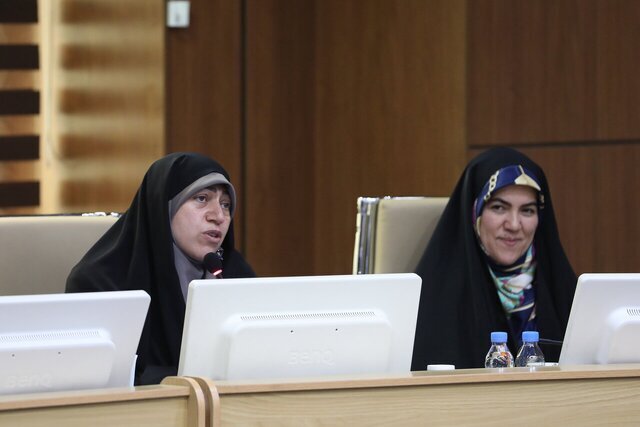 نشست فراکسیون زنان مجلس با وزیر بهداشت؛ سند سلامت بانوان تدوین میشود