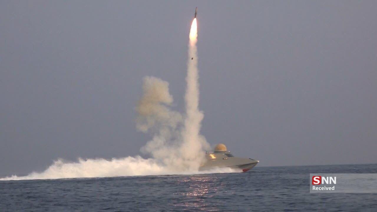 پاسخ موشکی و قاطع سپاه به گزافهگوییها درباره جزایر سهگانه/ بررسی فنی رزمایش دریایی دفاع از جزایر ۳ گانه