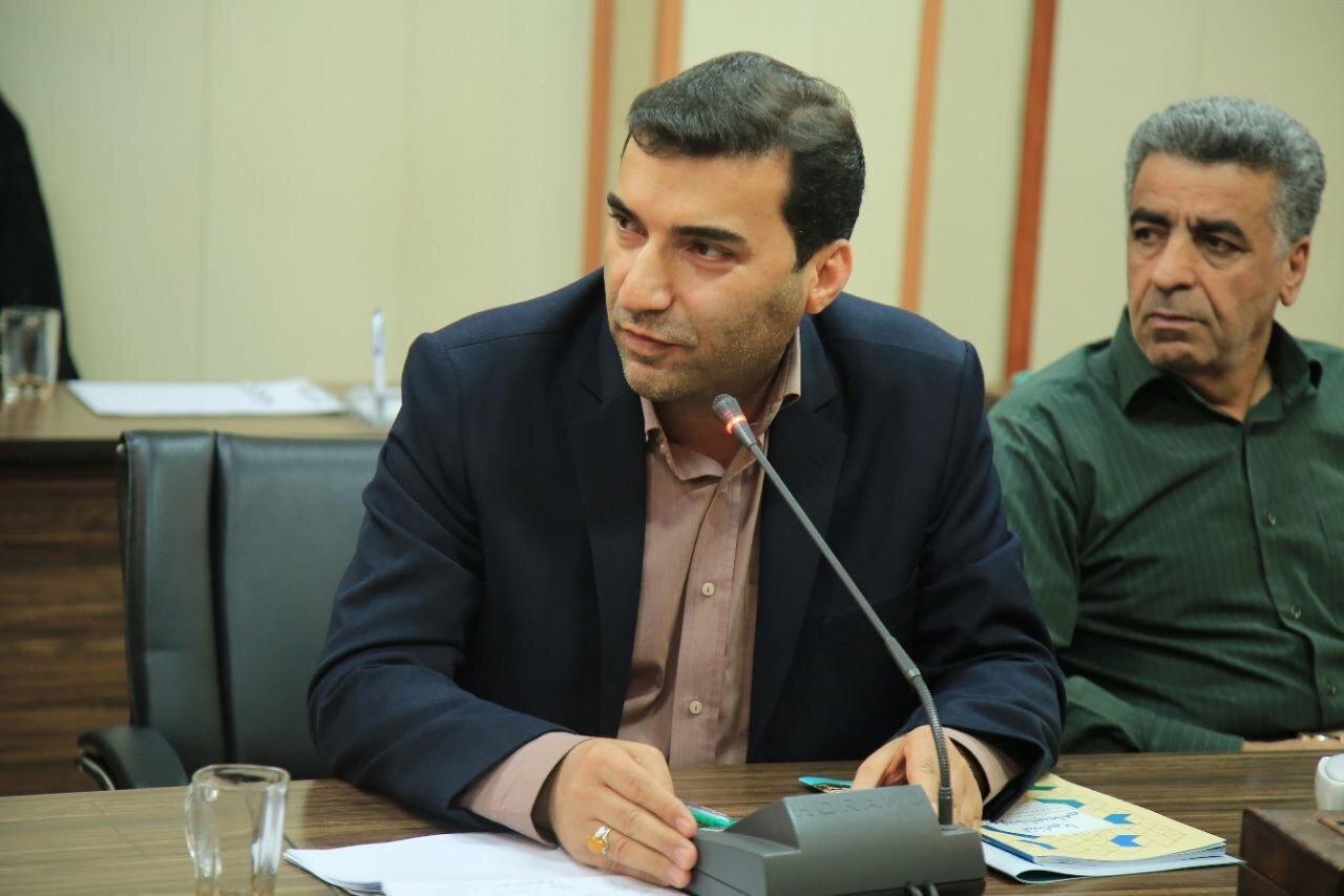 سخنگوی علوم پزشکی اصفهان: چرخه ناقص تولید نان سلامت جامعه را تهدید میکند