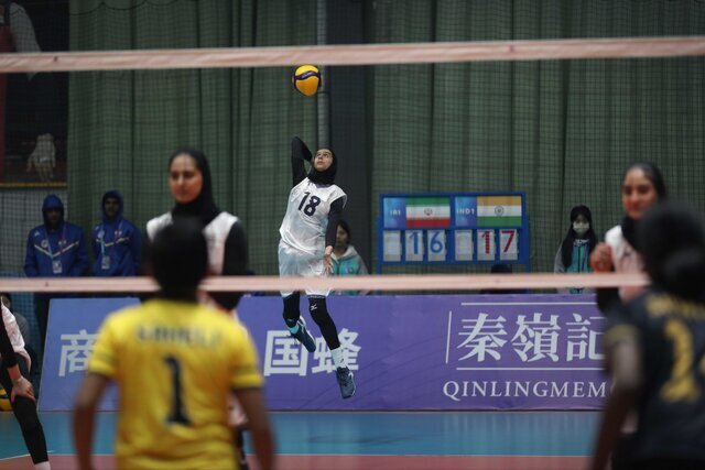 صعود پسران ایران به نیمه نهایی/ دختران ایران ناکام در صعود