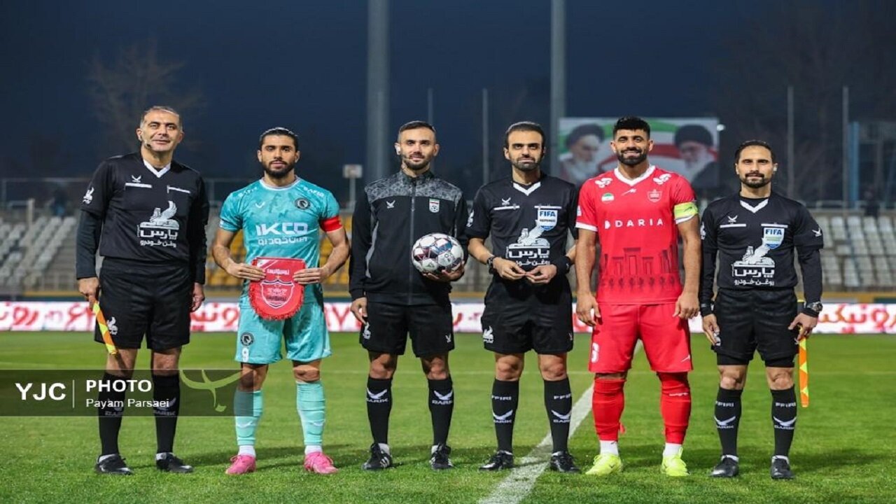 عرب براقی بازی پرسپولیس و پیکان را زیاد خواباند/ میلاد محمدی باید اخراج می‌شد