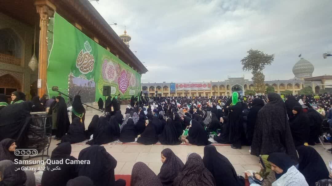 اجتماع بزرگ میثاق فاطمی در شیراز به مناسبت ولادت حضرت فاطمه زهرا (س) + عکس و