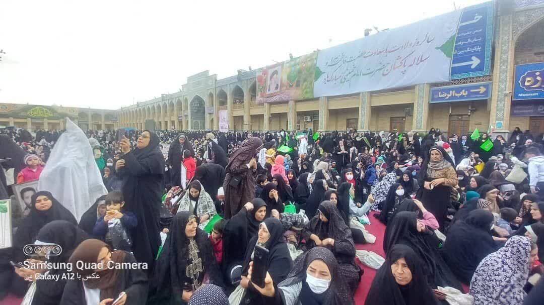 اجتماع بزرگ میثاق فاطمی در شیراز به مناسبت ولادت حضرت فاطمه زهرا (س) + عکس و