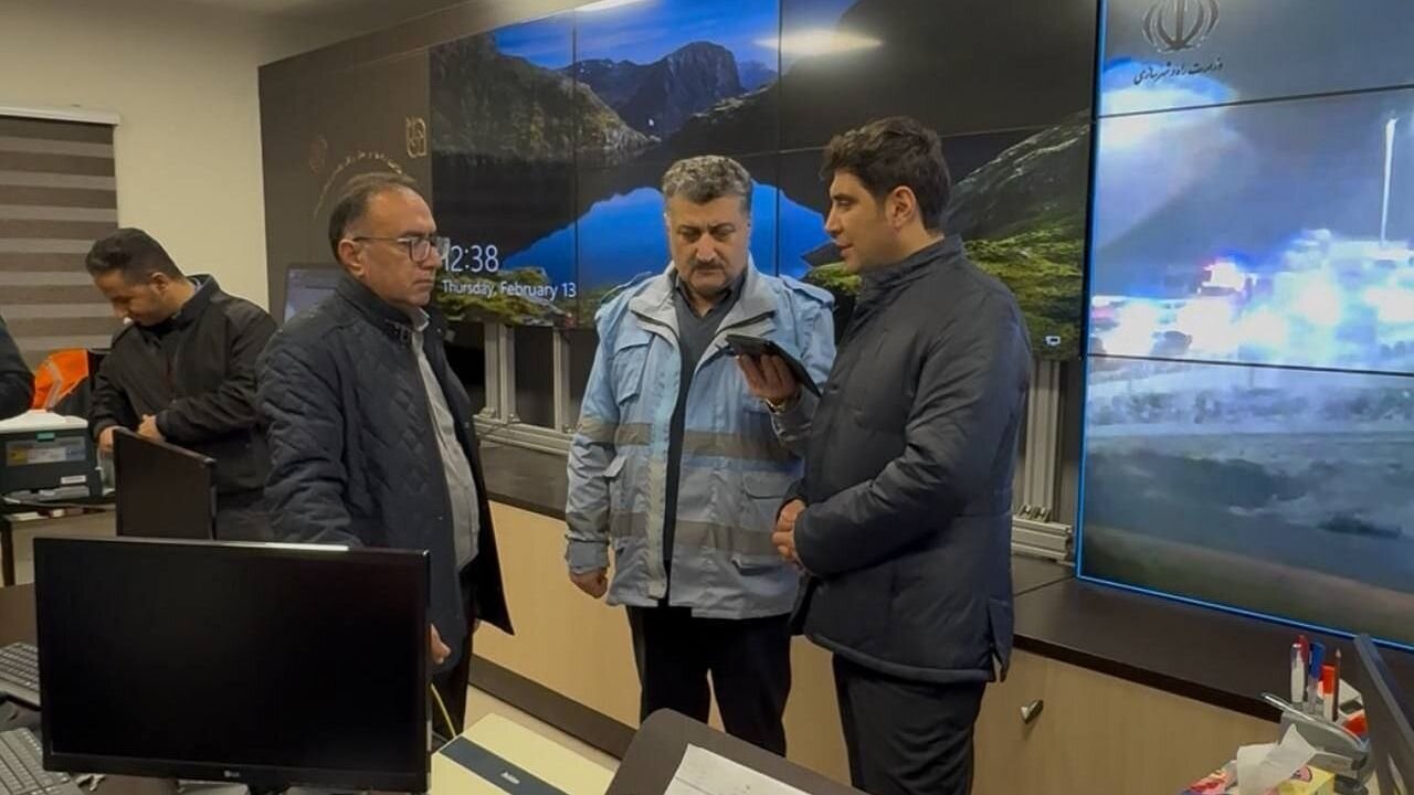 اسکان اضطراری ۲۵۰ مسافر در جاده‌های کردستان/ بازدیدهای شبانه استاندار کردستان