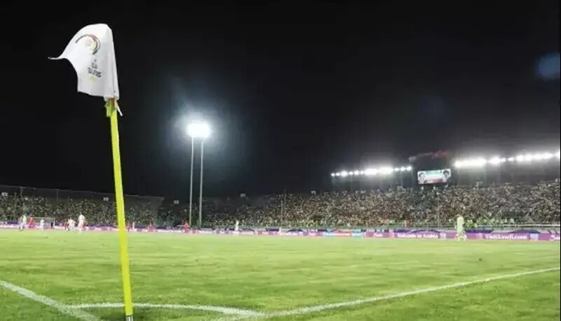 چمن تنها ورزشگاه تهران، هرروز خراب میشود!