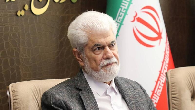 جمهوری اسلامی ایران در حوزه سلامت و دفاعی سرافراز است