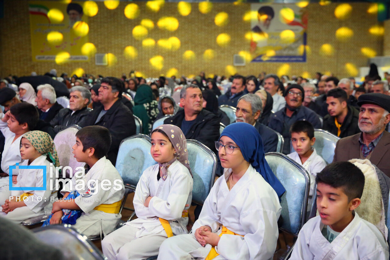 افتتاح سالن ورزشی «ریحانة النبی» در گلشهر گلپایگان