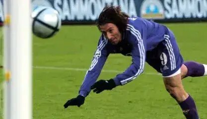 عجیبترین فوتبالیست؛ بنایی که سیگار میکشید!