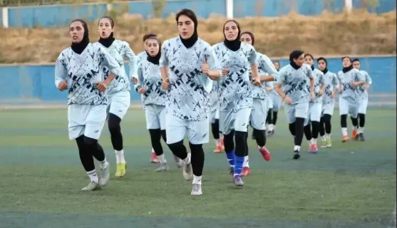 زنان استقلال در یک قدمی لیگ برتر