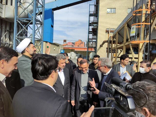 انعقاد ۲۳۰ مگاوات قرارداد نیروگاه خورشیدی در ملایر/ بستر سرمایهگذاری کاملاً مهیا است