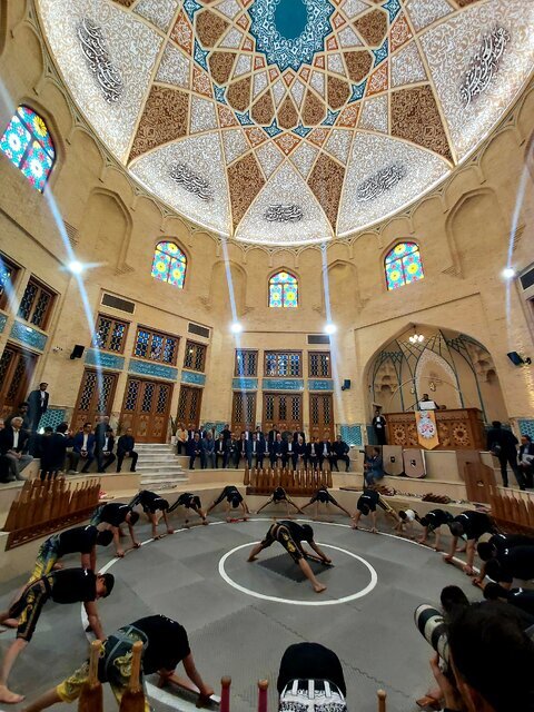 وزیر کشور یک مجتمع فرهنگی ورزشی در یزد را افتتاح کرد