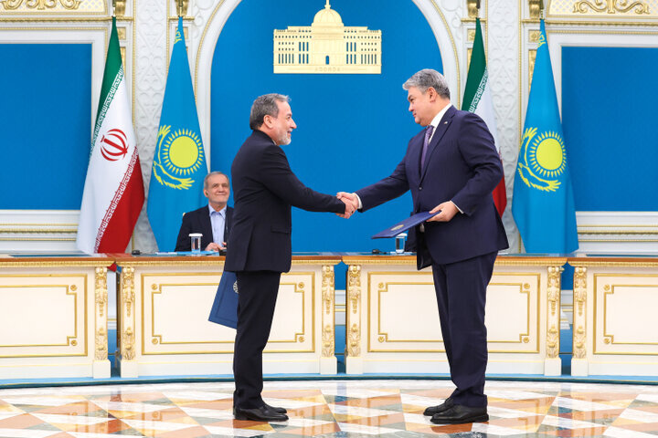 امضا و تبادل ۷ سند و تفاهمنامه همکاری دوجانبه میان ایران و قزاقستان