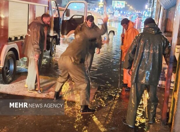 بارش برف در اشکورات رودسر آغاز شد