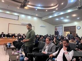 پاسخهای استاندار کرمان به پرسشهای نمایندگان تشکلهای دانشجویی / طالبی با ماسک در جمع دانشجویان حضور یافت