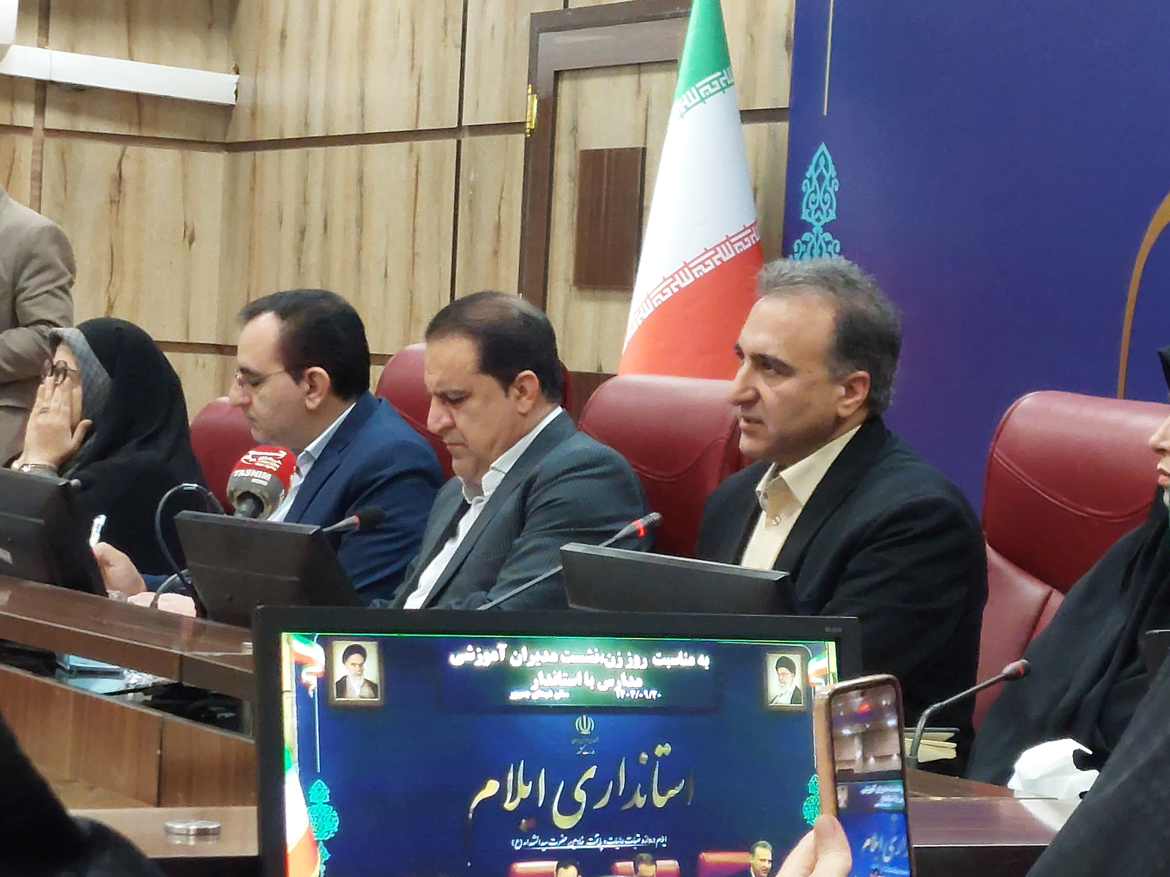تأکید مدیرکل آموزش و پرورش ایلام بر نقش محوری بانوان در آموزش / بهره‌برداری از ۵۵ مدرسه جدید تا پایان سال