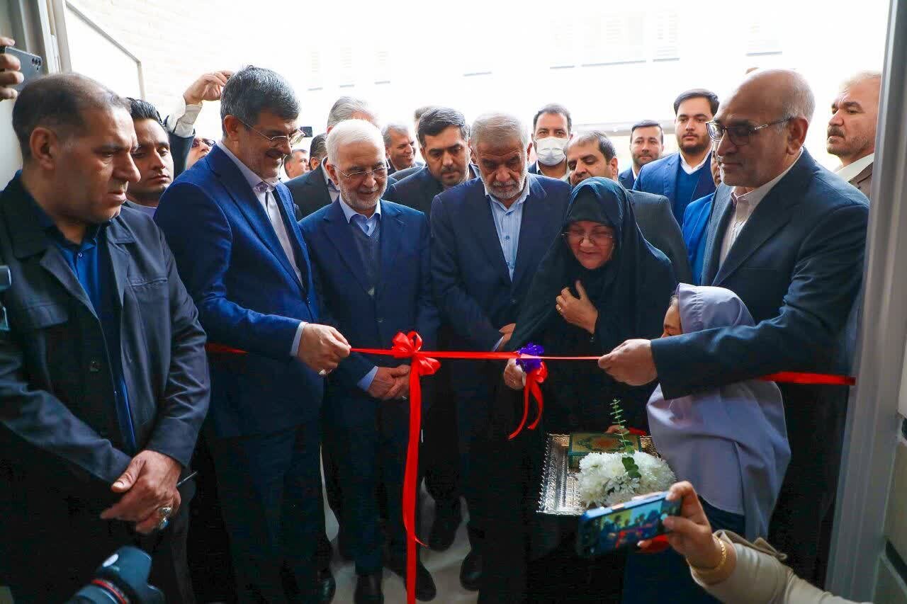 وزیر کشور از آموزشگاه ۱۸ کلاسه شهید منگولی یزد بهرهبرداری کرد