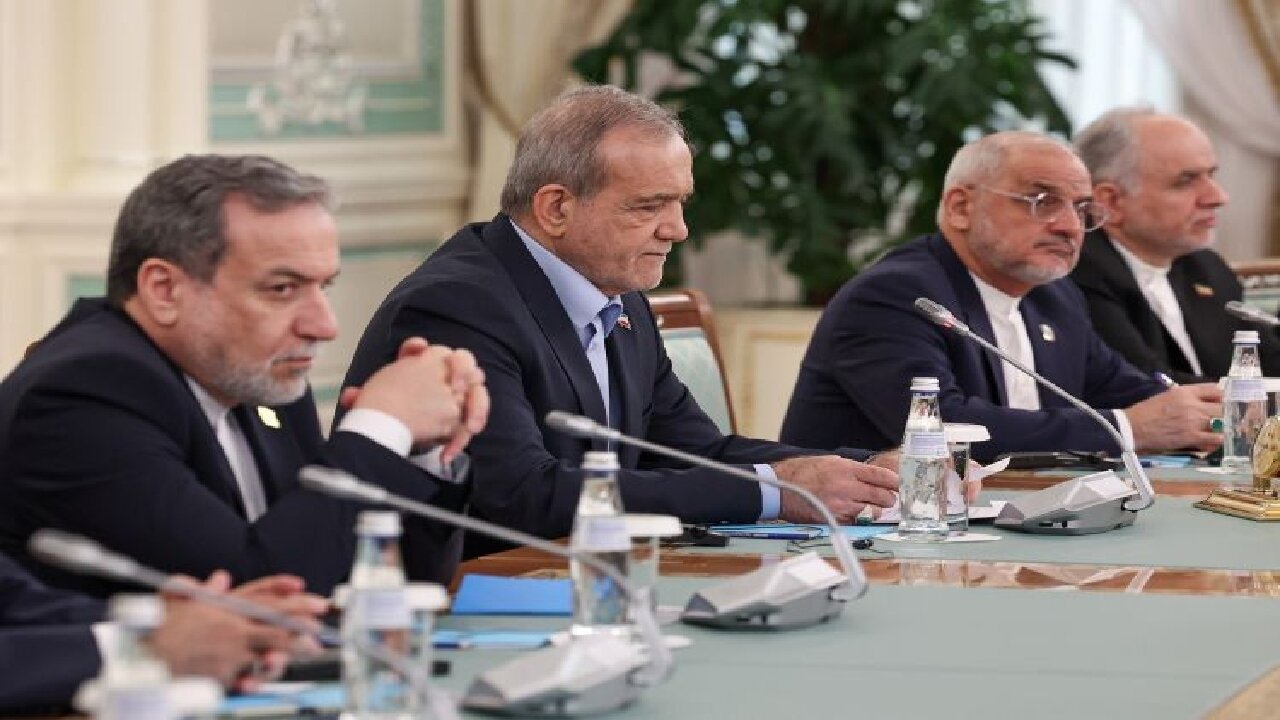 امضا و تبادل ۷ سند و تفاهم‌نامه همکاری دوجانبه میان ایران و قزاقستان