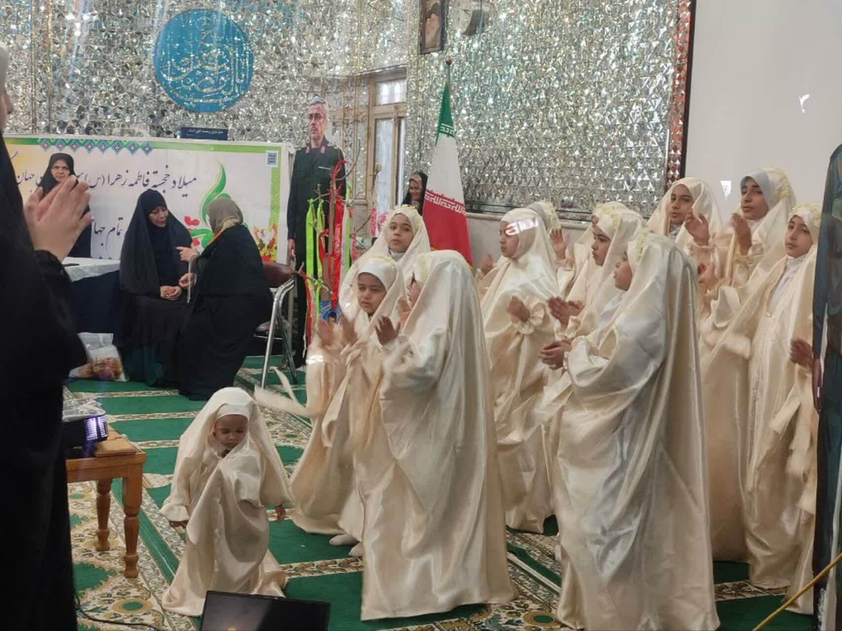 گزارش تصویری جشن ولادت حضرت فاطمه زهرا (س) در نیشابور