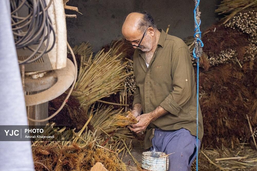 تولید جاروی سنتی در مازندران